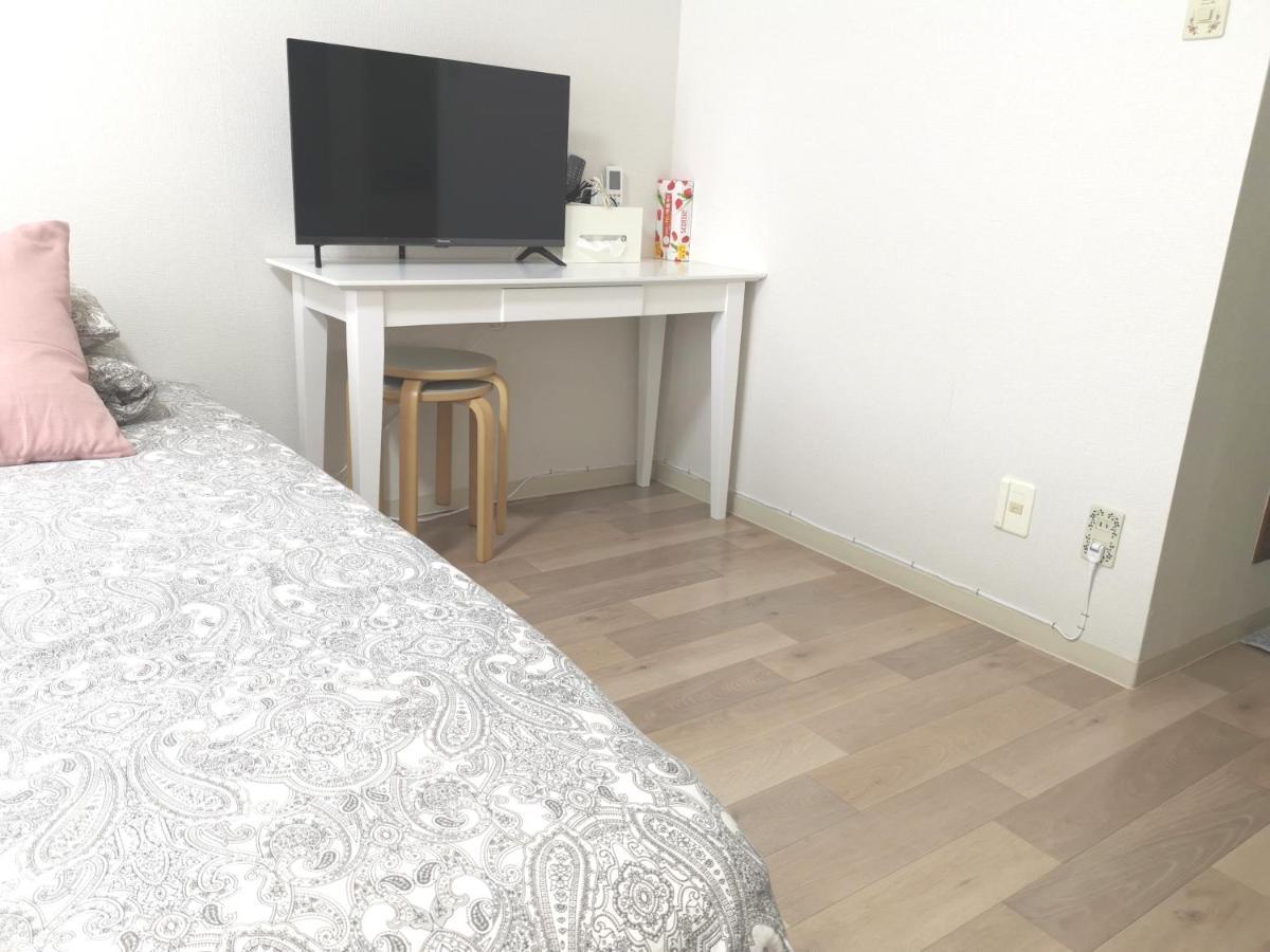 B House -- Self Check In -- Room Number & Password Is In The Following Email Tokyo Exterior photo